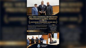 JGU Vice Chancellor Receives the Prestigious Lighthouse Leadership Award by the STAR Scholars Network