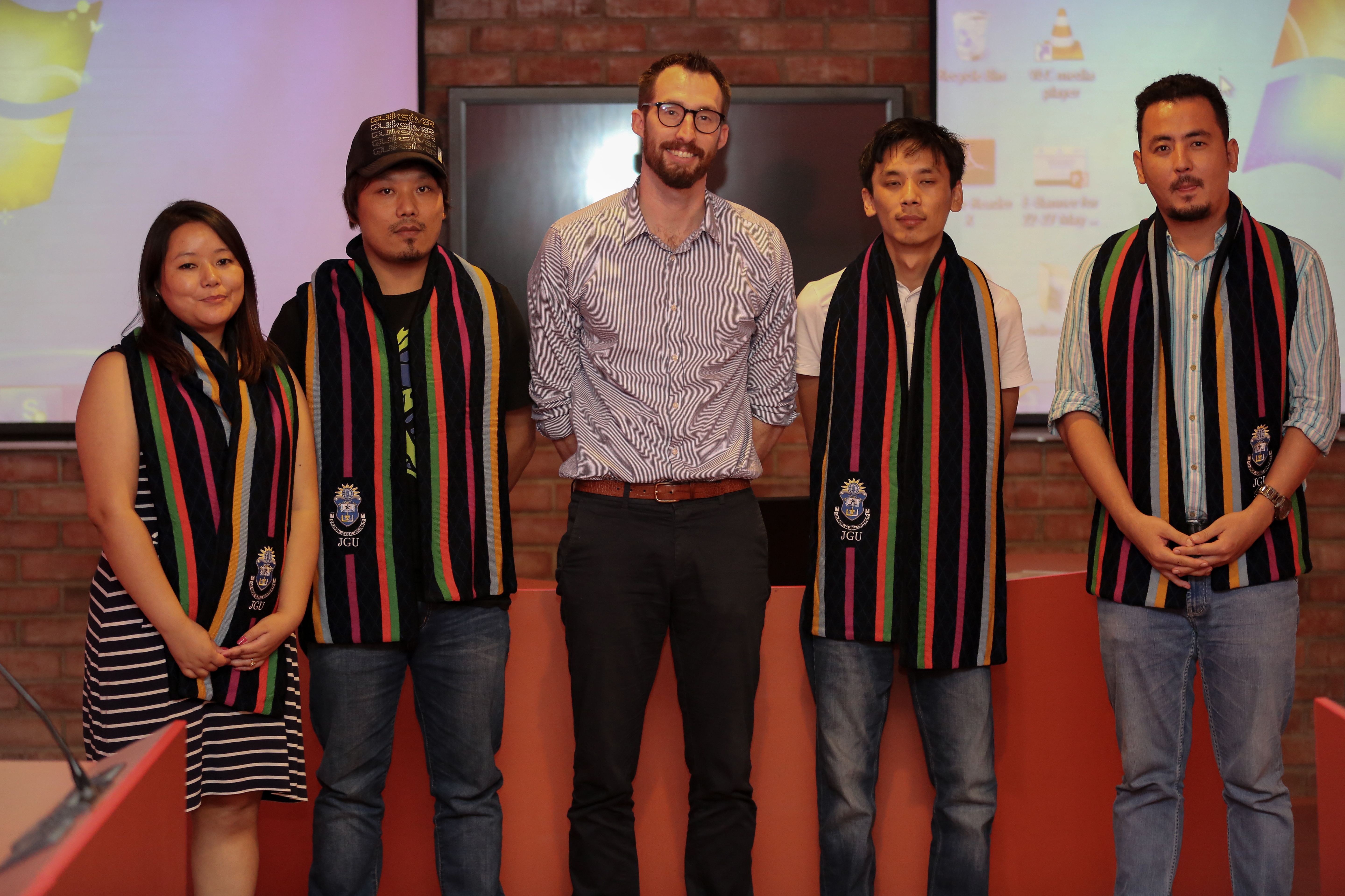 Tibetan Entrepreneurs Launch New Startups to Preserve Culture in India