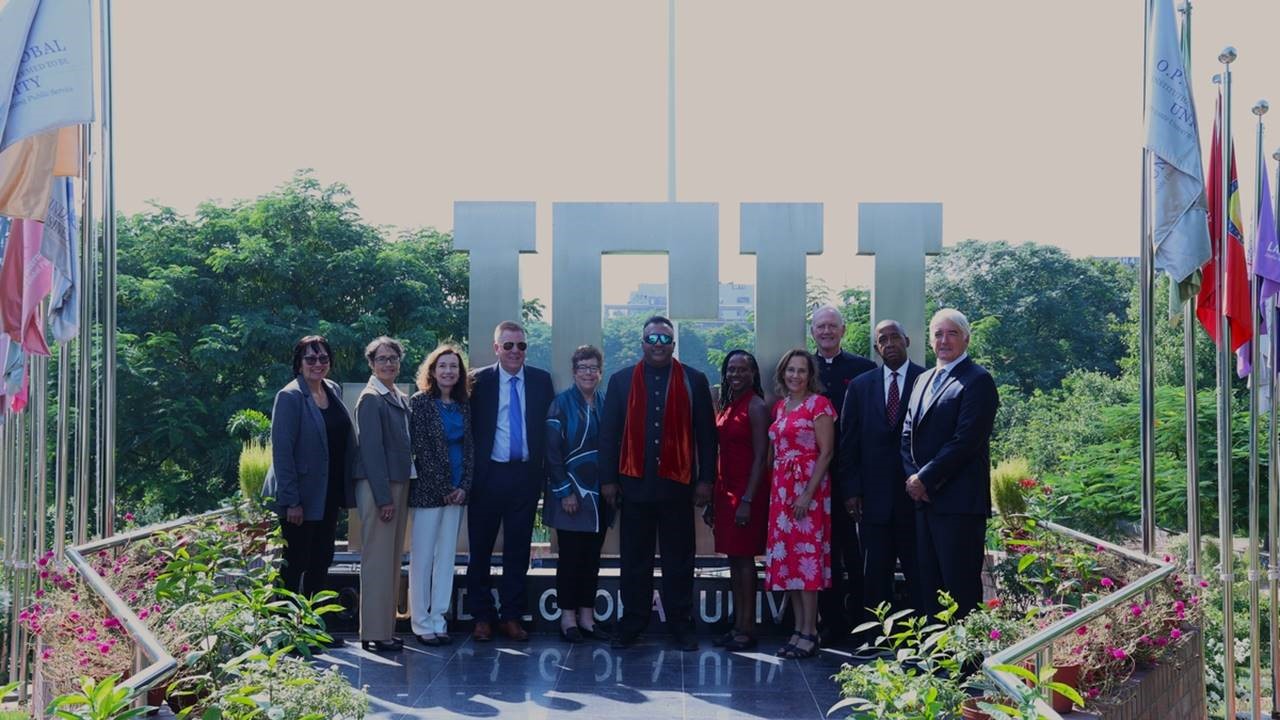Photo-4-US-Jurists-visit