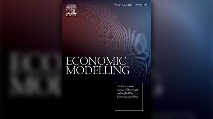 Time or money? Induced altruism and provision of old-age care
